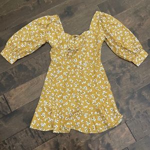 NWOT DNT yellow dress sz S
